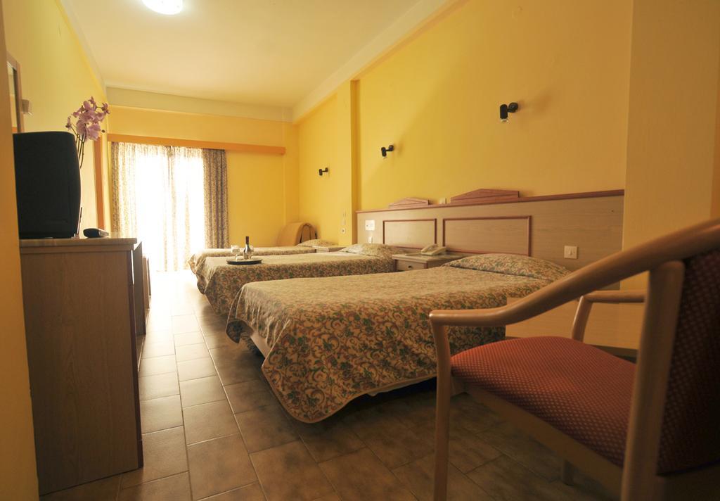 אולימפיה Ilis Hotel מראה חיצוני תמונה