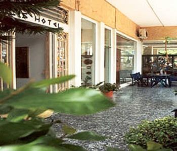 אולימפיה Ilis Hotel מראה חיצוני תמונה