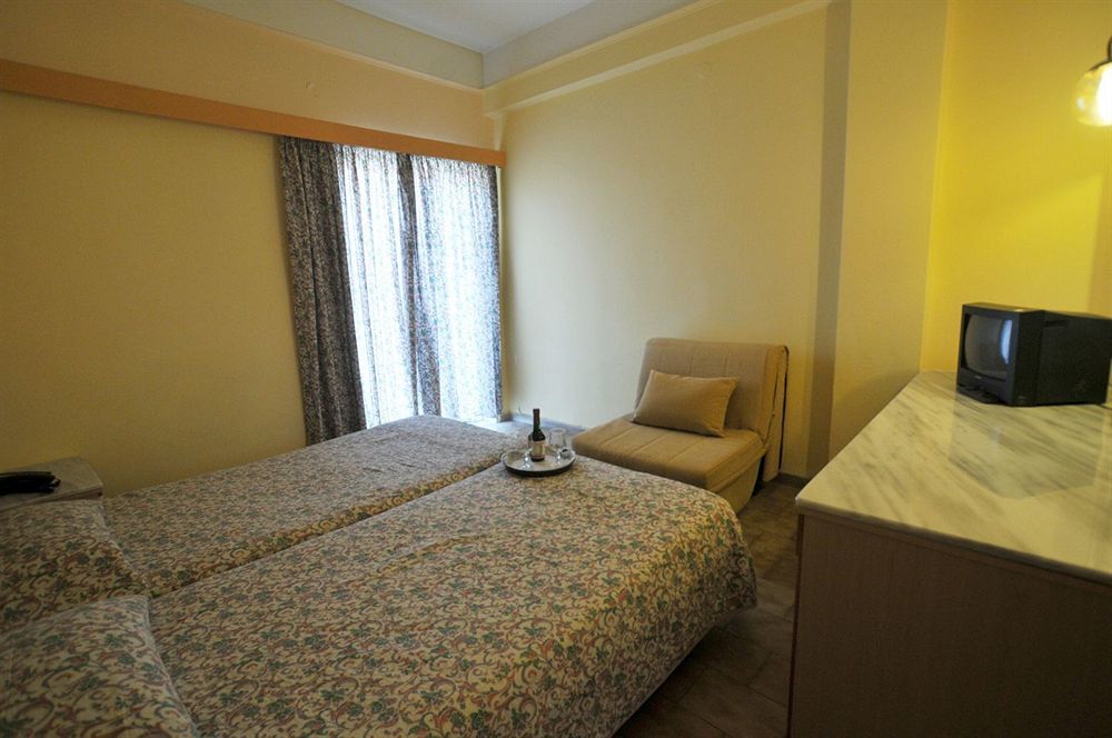 אולימפיה Ilis Hotel מראה חיצוני תמונה